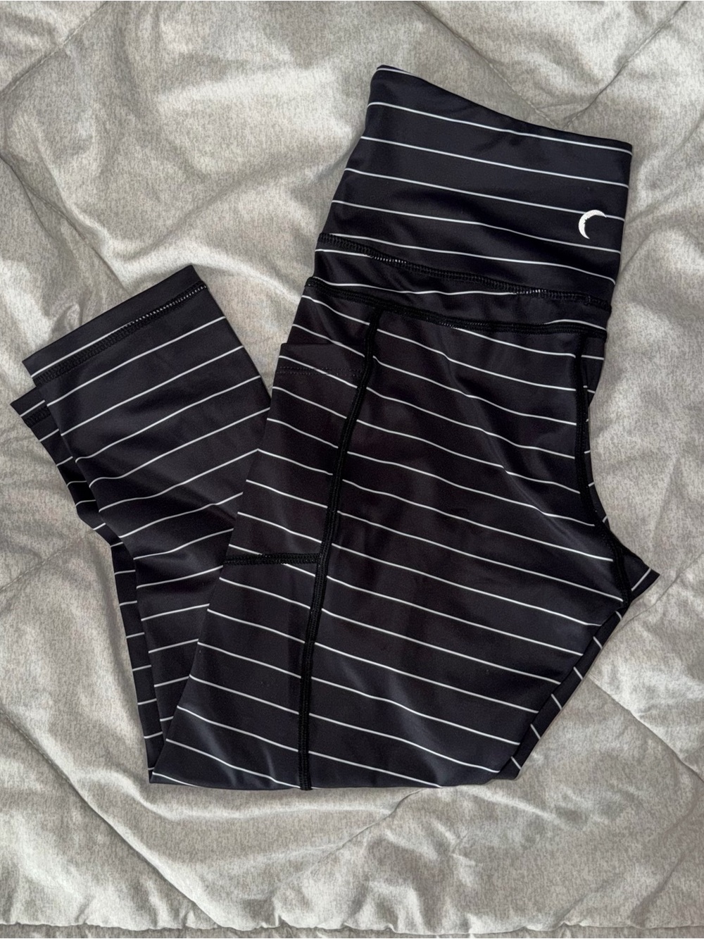 ZYIA Active LNT Black & White Striped Pocket Capris